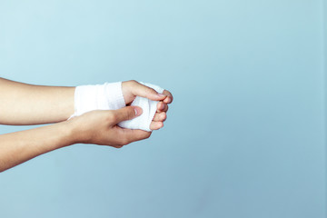 Wounds at the wrist,bandages a hand wound pain medicine