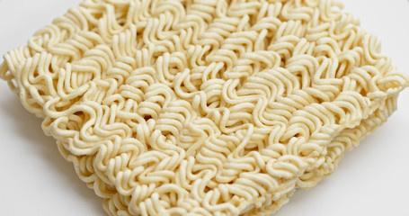 Dry instant noodles
