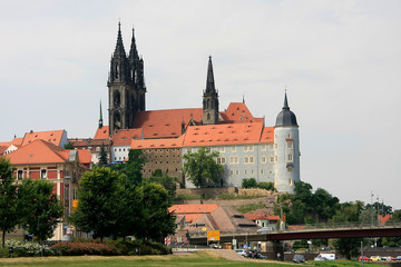 Fototapeta na wymiar Meissen Cathedral and Castle Albrecht