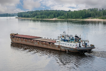 Fototapeta premium Dry cargo ship on the Volga river