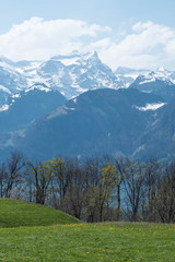 Fototapeta na wymiar Weg der Schweiz am Vierwaldstättersee