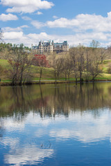 Fototapeta premium Reflection of House on a Hill