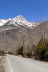 Some peak from the valley´s road and approaching