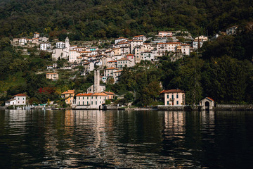 Fototapeta na wymiar Lake Como in Italy in a beautiful summer day