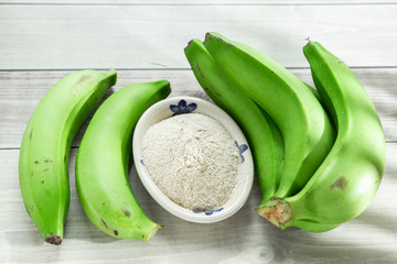 green banana flour on the table