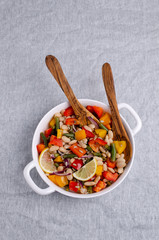 Vegetable salad with beans