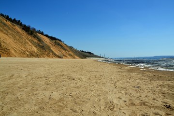 The wide, sandy coastline in the period of active discharge