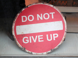 Tarifa shop window with traffic sign message