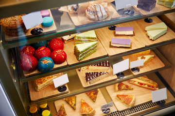 Bakery, Window Displays. Delicious cake. lifestyle design