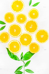 Fototapeta na wymiar Fresh oranges pattern on white background