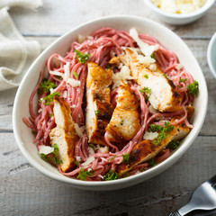 Beetroot pasta with chicken
