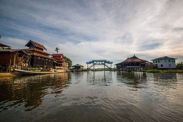 Fototapeta premium Strolling by boat in Inle Lake, Myanmar.