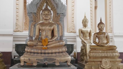 Golden Buddha statue at Wat Traimit Temple