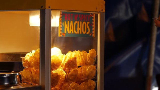 Hot and spicy nacho container wide
