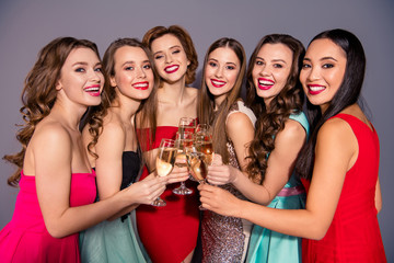 Portrait of nice-looking lovely gorgeous lovable fascinating stunning company cheerful elegant...