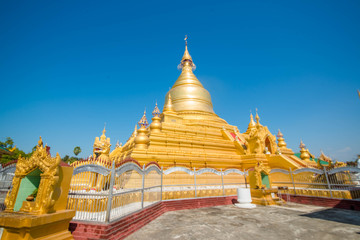 Fototapeta premium Templo budista em Mandalay, Myanmar.