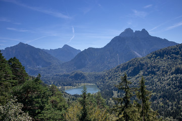 Fototapeta na wymiar LANDSCHAFT Berge in Füssen