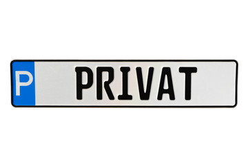 Privatparkplatz Schild auf weißem Hintergrund