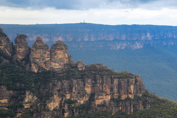 Fototapeta na wymiar Scenic view with the Tree Sisters at the Blue Mountains in NSW, Australia.
