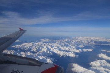 avion montagnes