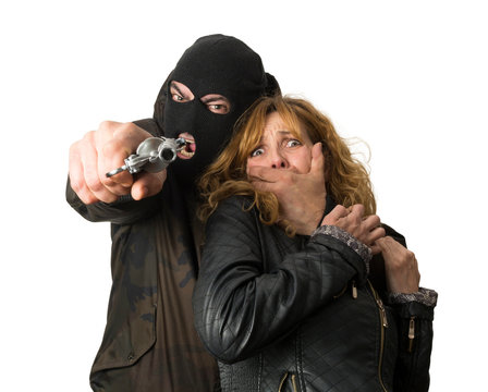 Escena violenta con reh&eacute;n