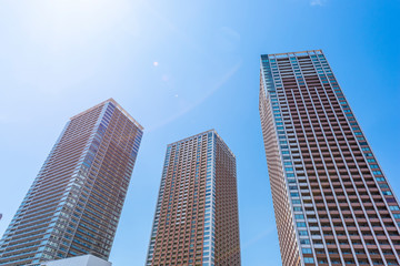 Fototapeta na wymiar 東京の高層マンション High-rise apartment in Tokyo.