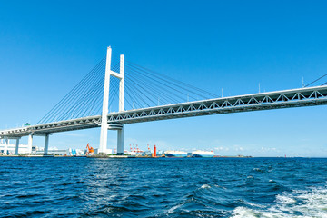 Fototapeta na wymiar Yokohama bay bridge in cruising