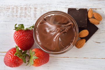 Chocolate paste