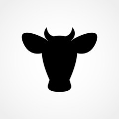Cow head icon. Cow head silhouette. Farm animal sign. Vector illustration.