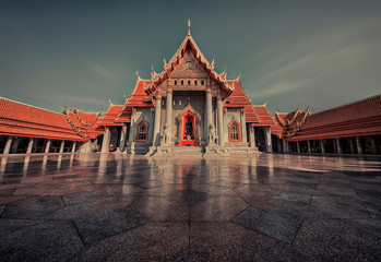 Fototapeta na wymiar Wat Benchama Bophi buddhist temple in Bangkok