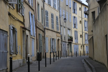Fototapeta na wymiar Street in Aix-en-Provence
