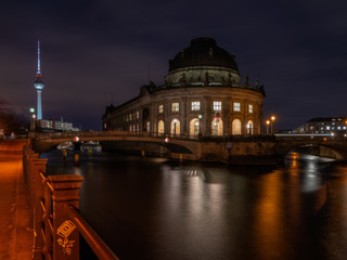 Fototapeta premium One night in Berlin - Eine Nacht in Berlin