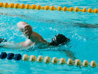 Swimming crawl in the sports pool