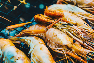 Big sea shrimp grilled on fire