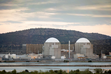 Obraz premium Nuclear power plant in the center of Spain