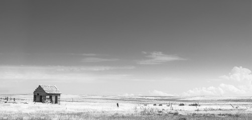 colorado prairie house black and white