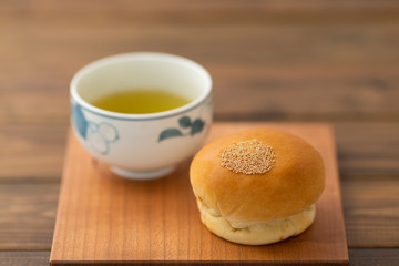 あんぱんと緑茶