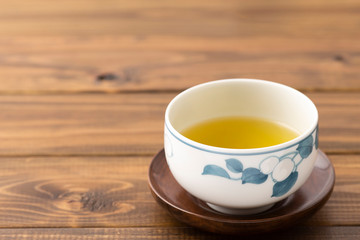 日本の湯のみと緑茶