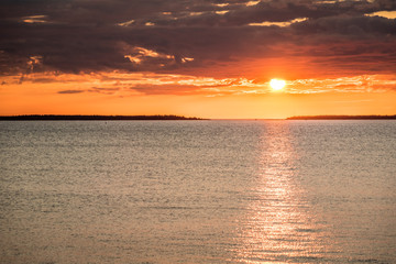 Obraz premium Calm evening along the coastal shoreline of Nova Scotia.