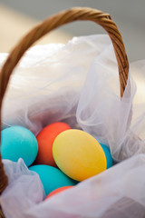 Basket with eggs - 263466443