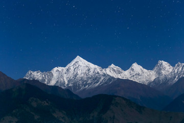 A LANDSCAPE OF THE hIMALAYAS