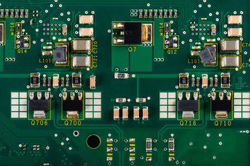 Electronic components on the PCB