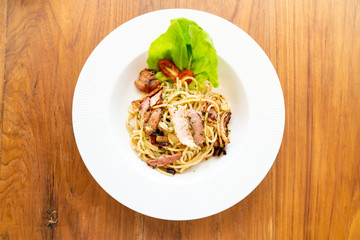 spaghetti with bacon garlic and chilli