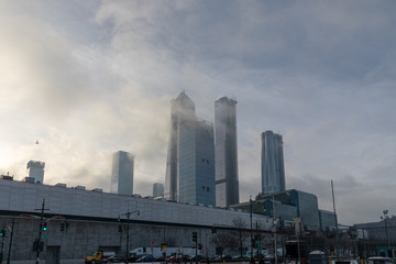  New York Rush Hour on a Misty/Foggy Cold Winter Morning