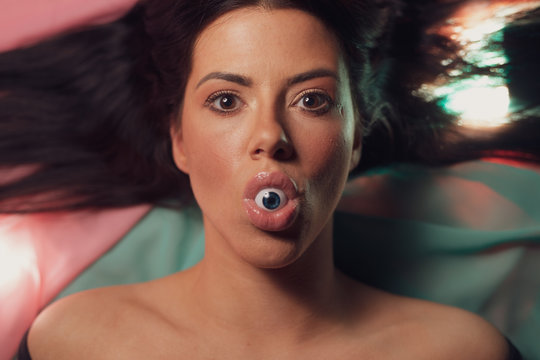 Frau lifestyle im zeitgeist der otopie