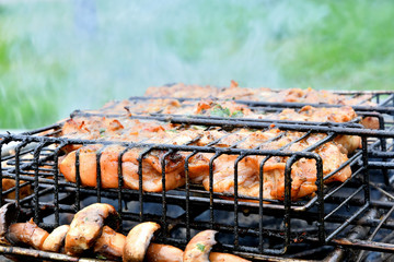 Mushrooms are grilled at a picnic.
