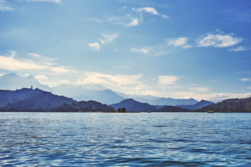 Beautiful nature scenics of Sun Moon Lake with the surrounding mountains are the highlight at this sprawling lake at Yuchi, Nantou in Taiwan.
