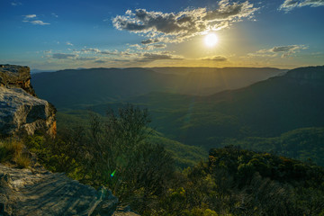Fototapeta na wymiar sunset at lincolns rock, blue mountains, australia 38