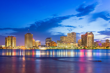Fototapeta na wymiar New Orleans, Louisiana, USA downtown city skyline on the Mississippi River