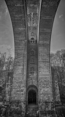 Ziegelsteinbrücke Bogen von unten